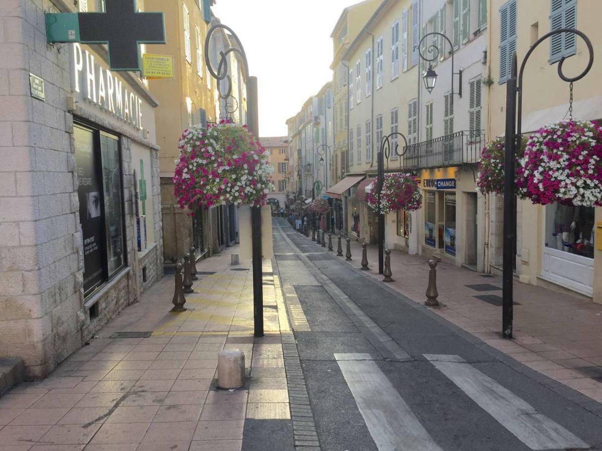 Bijou Apartment In Safranier - Old Town أنتيب المظهر الخارجي الصورة